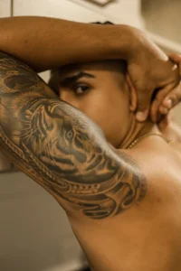 astrom_greyyPublic图片 3