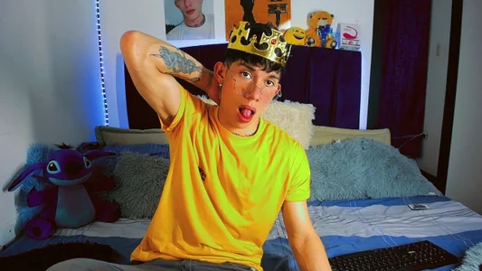 thiagomurphyy Your king is here 👑👑 Pic 5