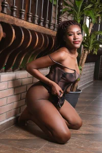 EvonnyMilk Public Foto 4