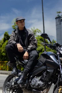 MarkLaurens biker Billede