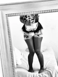 Maid 🔥 de Ebony_Leyla  3 Imagens