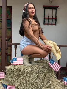 EmiGomez_ 🔥🇺🇸 Stars, Stripes & Sweet Temptation ✨ Immagine  4