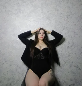 ㅤ od SunlitDeslre  6 snímek