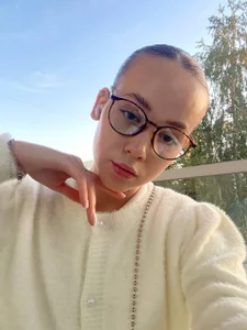 SweetButEvil Public Pic 2