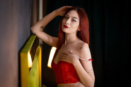 KloeyAdams Red hot, wild thoughts—are you ready for the ride? 😈 Pic 3