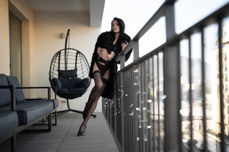 Cold is nothing to do with me od NadineRay  4 snímek