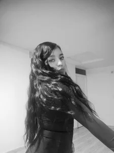 ivy_lara Public Pic 4