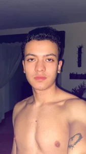 Public od Milan_Garciaa  2 snímek