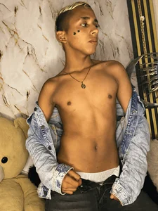 alejandro_boyx18 Boy Cute Kuva 6