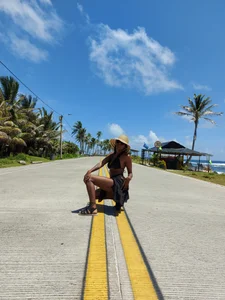 SelenaHoott Public Pic 2