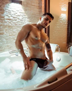 LiamReigns_のMeの 3枚の写真