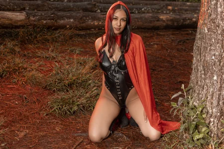 MiilaBlake Halloween 🎃👻 صورة واحدة|MiilaBlake Halloween 🎃👻 صورتان|MiilaBlake Halloween 🎃👻  6 صور|MiilaBlake Halloween 🎃👻  6 صورة