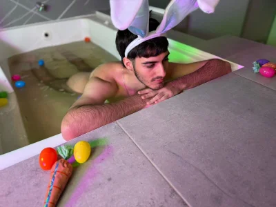 Enzo_Crown happy Easter รูป 