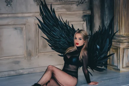 Pookie_Vivian Sexy demon Pic 2