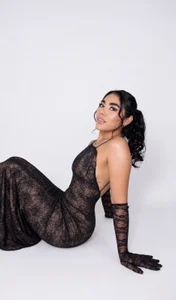 Roxana_gomezz MY #ONE FAN IS ME.👠🖤 Foto