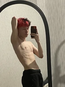 just me de tommy_colson  2 Imagens