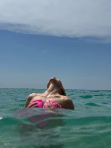 Scout_Avrora I like to swim in the ocean! slika