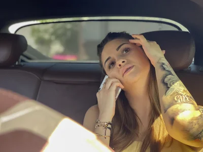 TiffanySweet HOT busty babe backseat squirting Pic 2