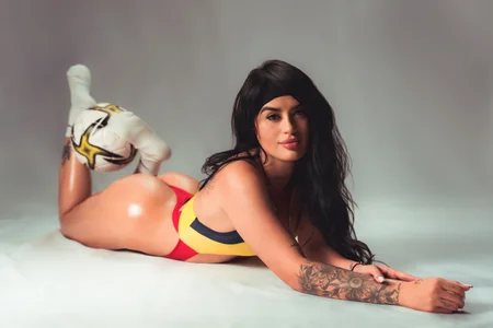 SOPHICARTERS Colombian Girl Pic 6