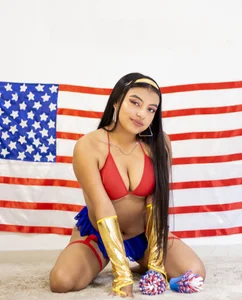 sweet_cinamon JULY 4 ❤️🩵🤍 Pic 2