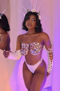 SavannahStorm Goddess Immagine  2