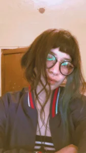 _Apola_77 Public Gambar