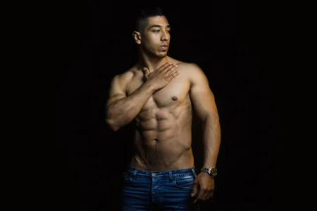 Adrian_Torres_ Public . fénykép