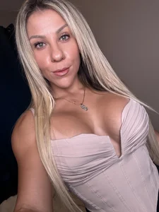 gianaalves23 Public Pic 6