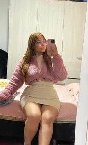 Lia_11_ Public Pic 4