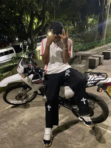 Public de Jordan_420_XXX  6 Imagens