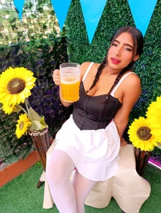 Zoe-Johnson_ 🍻Oktoberfest🍻 Pic 4