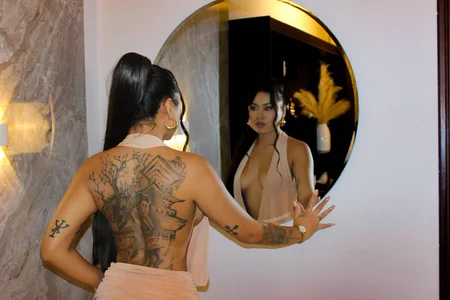 AmberLewis_ your charm and your temptation Foto