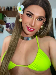 sashasweethot: Vikini 👙 ( 5 фото)