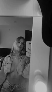 anitatoro_0 Black and white Pic 3