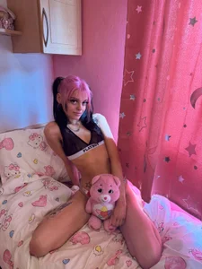 barcode_bby1 pink bear and pink me 💗💗 Pic 2
