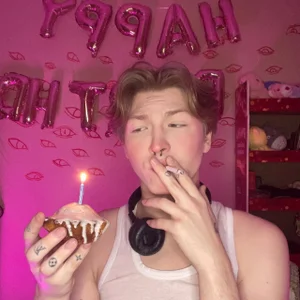 MY BIRTHDAY de TheMikeSever  9 Imagens