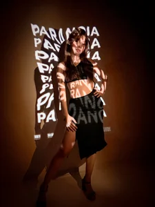 TiffannySins illuminated skin Foto 4