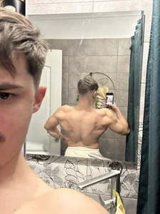 Public od greekgod199  3 snímek