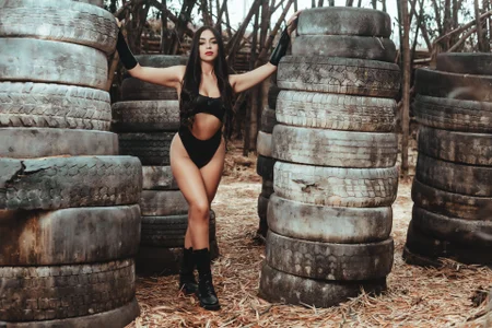 AndreaRoux Some Photos  8টি ছবি