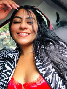 Mia_cm Red horny Pic 4