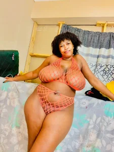 BootyAndButterflies8 Booty 3 Hình