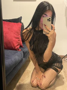 Violeta_Velvet_ 😈 Do you dare to find out what I'm hiding?? Pic 5