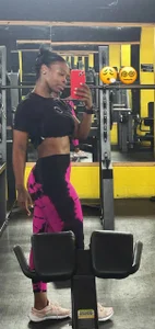 ScarleetSmith Before gym 💜 Pic 2