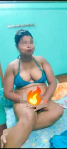 Priya-vijay Public Poză 2