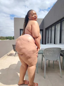 Zdjęcia Kosmik_Atom Fattest ass:  2