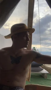 Aangelhot For you টি ছবি