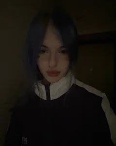 LizzaCrown Public Pic 2