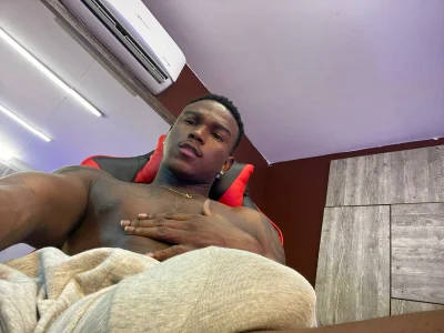 Troykhalil i like the grey Foto