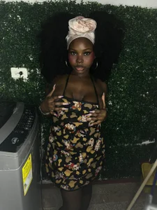 Sotf_Charlotte wash night Foto 4