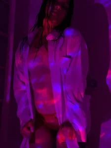 Sexy girl in the shower de Kassandra_Foxxx  2 Imagens